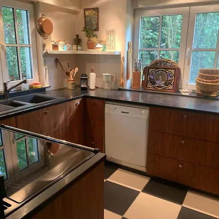 Charming W Garden, Cleaning Included Hébergement de vacances
